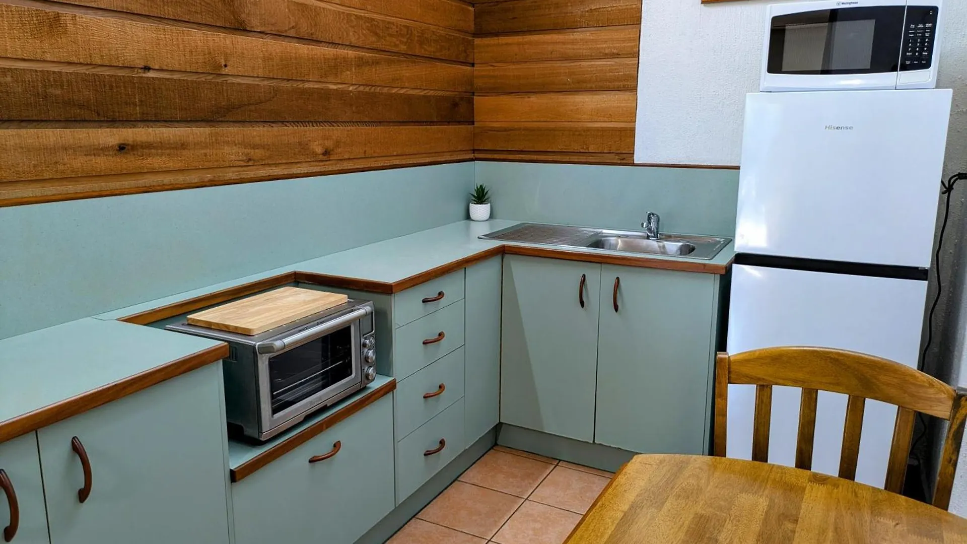 Beachside Cottage - A Private Peaceful Hidden Gem 50M To Beach Nelly Bay 0*,
